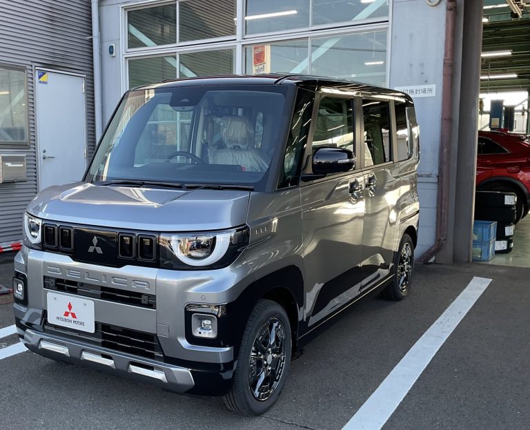 新型デリカミニ展示中！